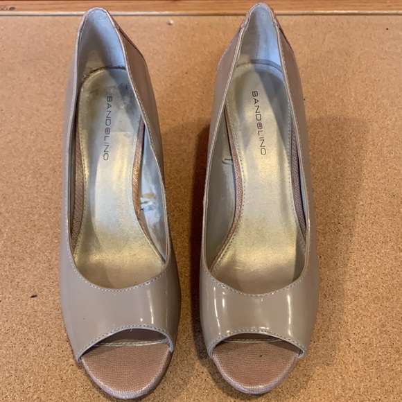 Bandolino  Tan Shoes 7 1/2 M - Picture 4 of 9